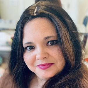 Meet your Posher, Corina